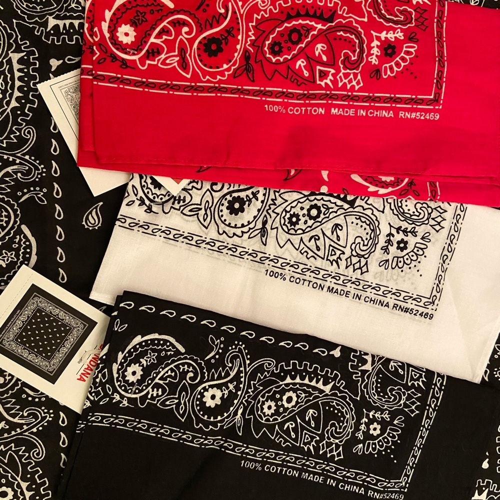 3 Super Cute Cotton Bandanas  😷🧣